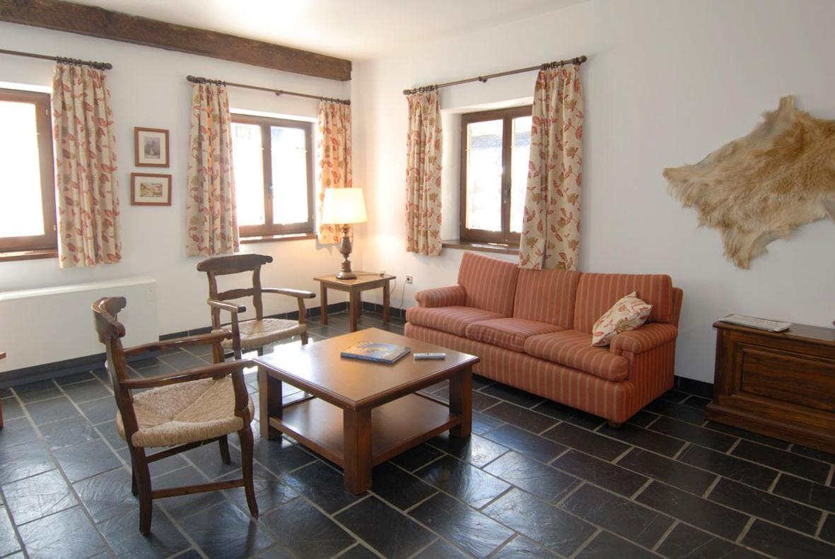 Apartamentos Linsoles Eriste Zewnętrze zdjęcie