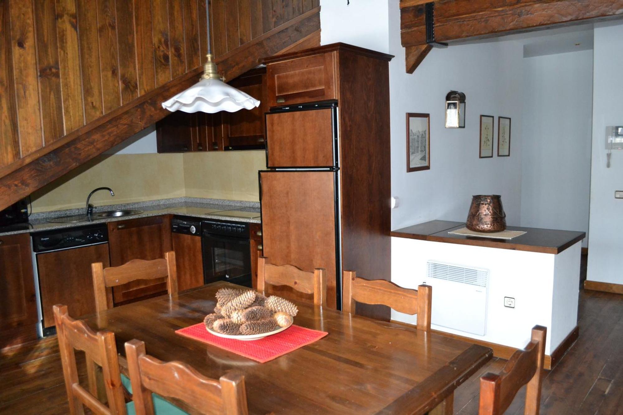 Apartamentos Linsoles Eriste Zewnętrze zdjęcie