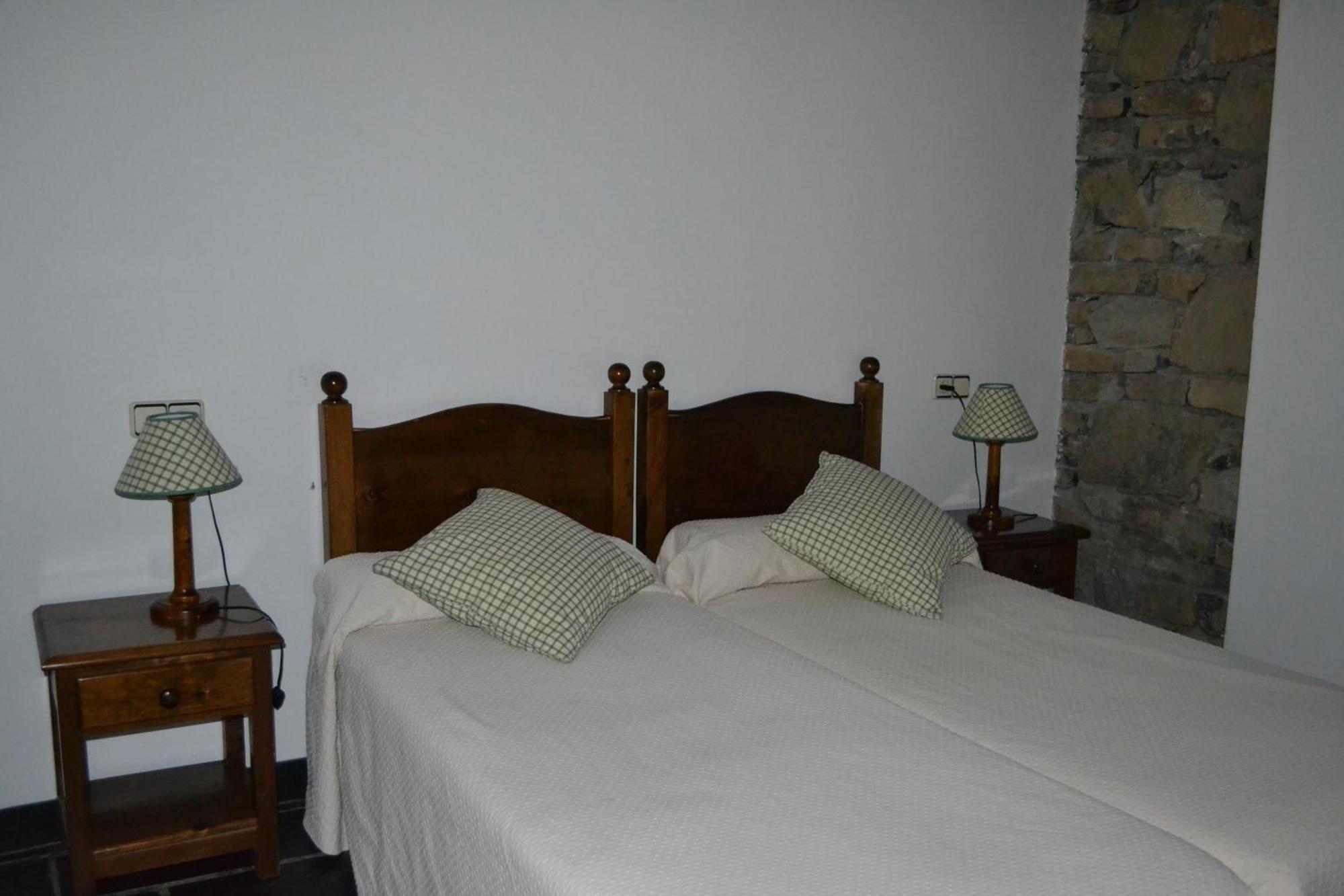 Apartamentos Linsoles Eriste Zewnętrze zdjęcie