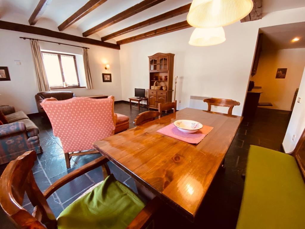 Apartamentos Linsoles Eriste Zewnętrze zdjęcie