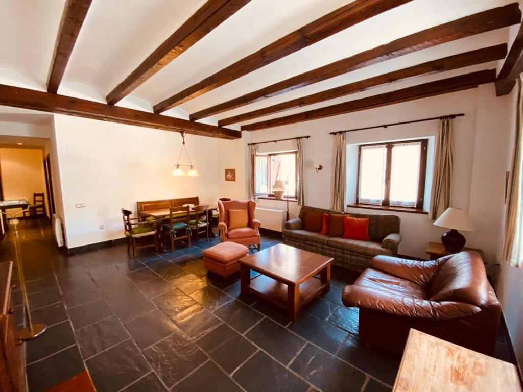 Apartamentos Linsoles Eriste Zewnętrze zdjęcie