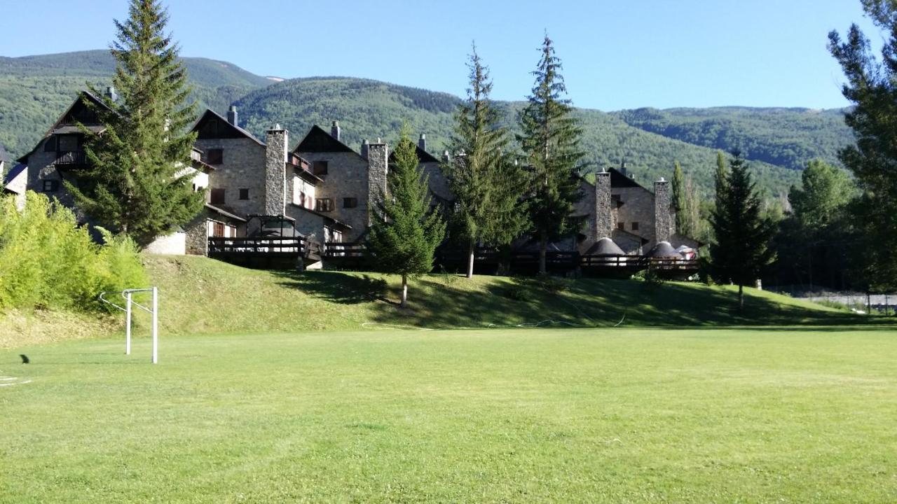 Apartamentos Linsoles Eriste Zewnętrze zdjęcie