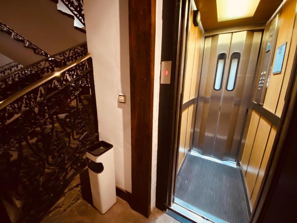 Apartamentos Linsoles Eriste Zewnętrze zdjęcie