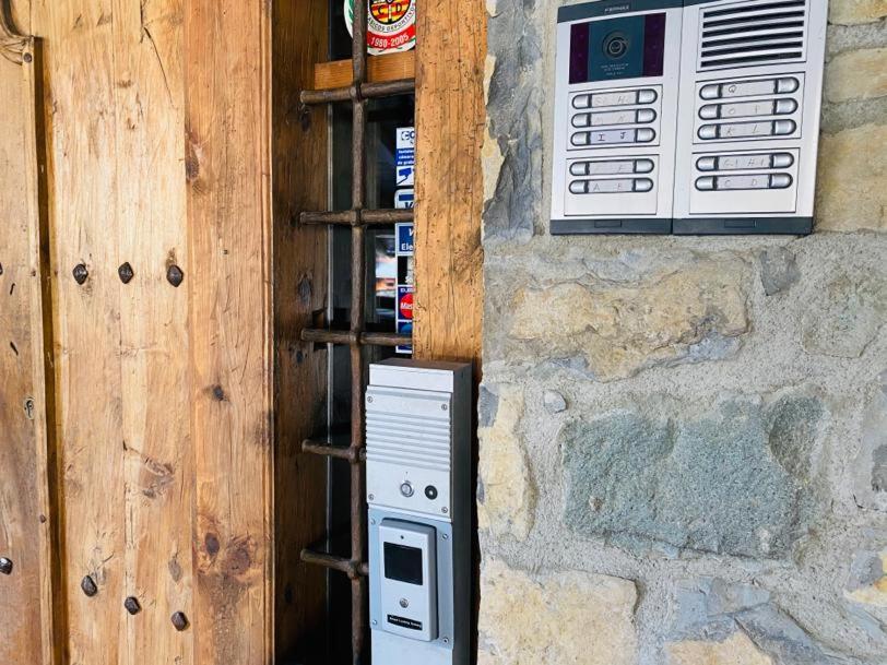 Apartamentos Linsoles Eriste Zewnętrze zdjęcie